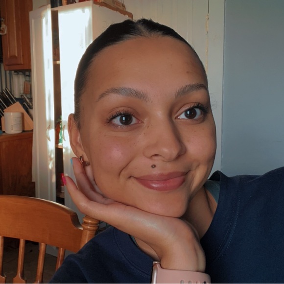 Meet the Posher Other - Meet your Posher, Makaela